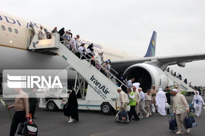 اعزام ۶۲ هزار زائر به سرزمین وحی/ آخرین گروه از زائران از فرودگاه همدان عازم عربستان شدند