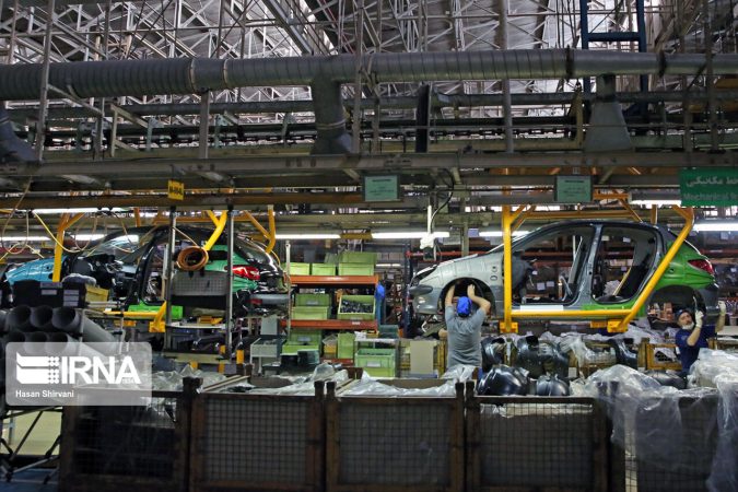 ترمز تولید خودرو در بهار کشیده شد/۳۹ هزار دستگاه کمتر از پارسال