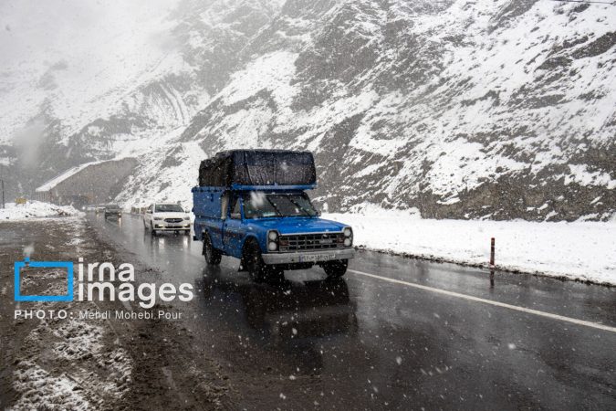 جاده‌های چهار استان کشور زیر بارش برف/تردد بدون زنجیر چرخ ممنوع