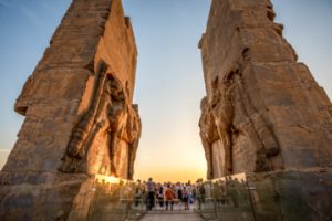 «تخت جمشید»؛ باستانی‌ترین نگارخانه‌ی سنگی ایران