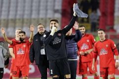 کلاف سردرگُم در ماجرای بیرو؛ چه کسی راست می‌گوید؟‌