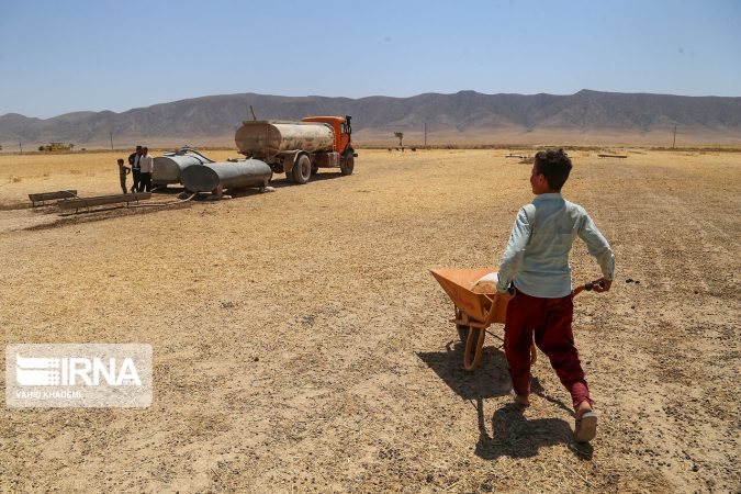 سوخت‌سنج روی خودروهای آب‌رسان مناطق عشایری نصب می‌شود