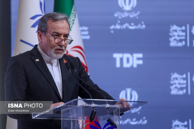 پاسخ عراقچی به پیام همتای فرانسوی: اشک تمساح بس است آقای بارو