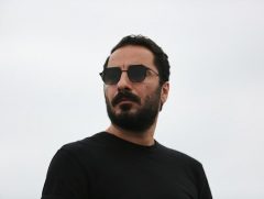 ماجرای بازیگری که در تئاترشهر منتظر نوید محمدزاده است