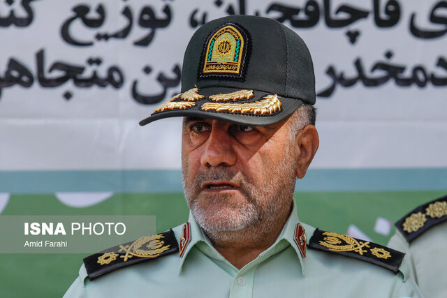 برخورد با اخلالگران بازار ارز و بازداشت ۱۷ تن/ اولتیماتوم به زمین‌خواران خلازیل