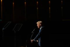 ترامپ در چه شرایطی کاخ سفید را تحویل می‌گیرد؟