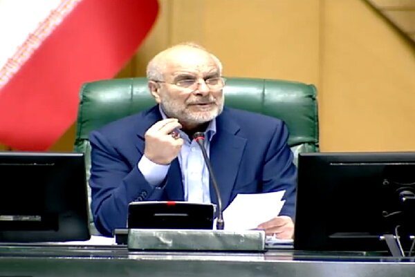 قالیباف: رئیس‌جمهور نامحترم آمریکا تحریم‌هایی که برداشته نشده را دوباره برقرار می‌کند