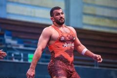 حسن یزدانی به تاج الدین اف رسید