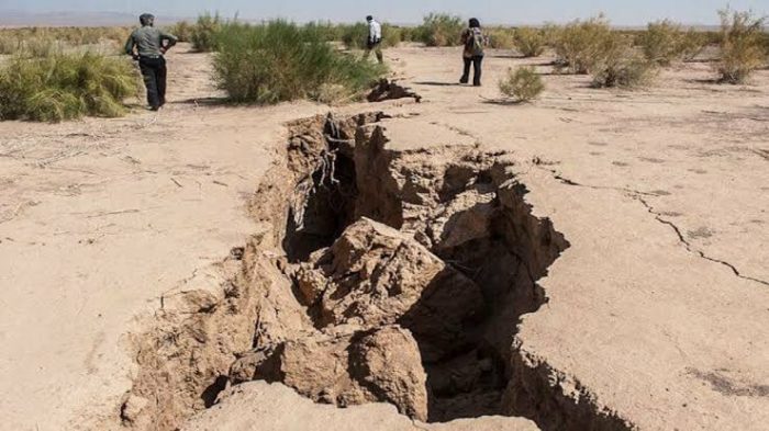 ۲۹ دشت اصفهان زیر فشار فرونشست؛آب زیرزمینی به خط قرمز رسید