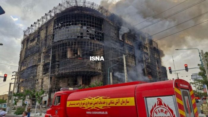 ۸ کشته و ۴١ مصدوم در حریق پاساژ ارغوان اندیشه