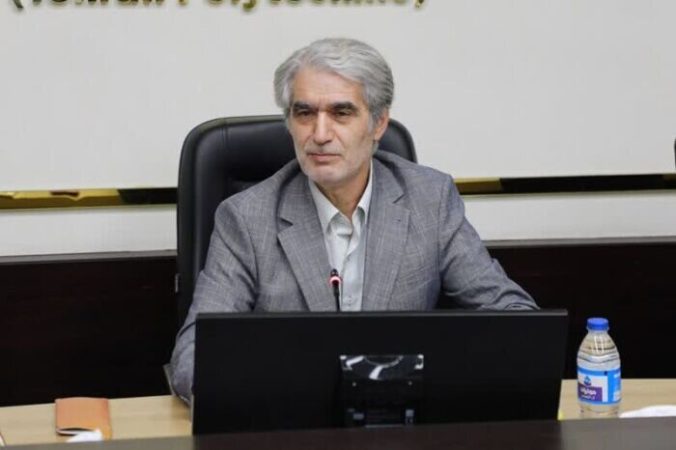 تأکید رئیس دانشگاه امیرکبیر بر نقش دانشگاهیان در عبور از چالش‌های کشور