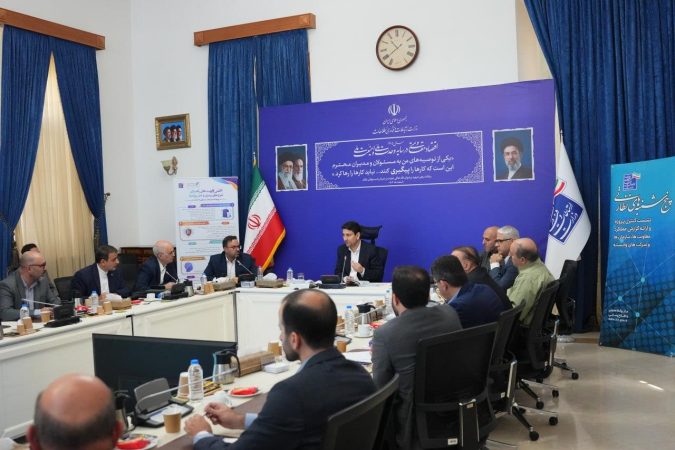 تاکید وزیر ارتباطات بر طرح‌های زیرساختی و ماندگار در پژوهشگاه ارتباطات