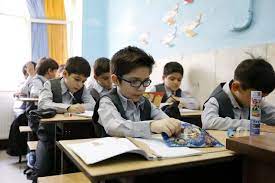 ساعت آغاز فعالیت مدارس در مهرماه/ تداوم فعالیت تمامی ۲۳۰۰۰ حق‌التدریس آزاد در سال تحصیلی جدید